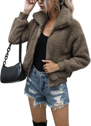 AKEWEI Women's Short Faux Fur Coat Casual Shaggy Jacket with Pockets Warm Winter Zip-Up Fluffy Outwear