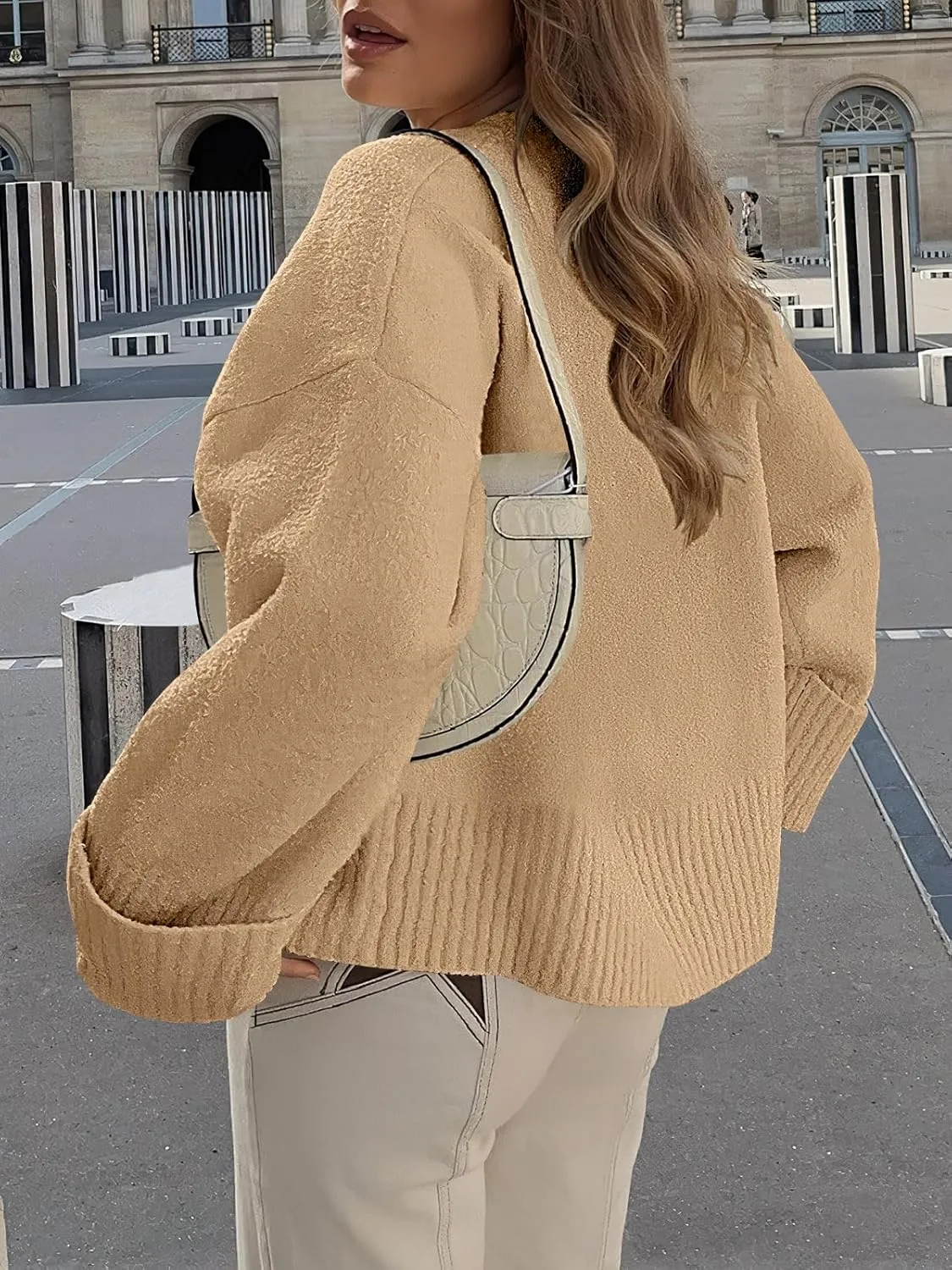 ANRABESS Women's Oversized Crewneck Long Sleeve Fuzzy Knit Casual Chunky Warm 2025 Fall Pullover Sweaters Top Trendy Outfits