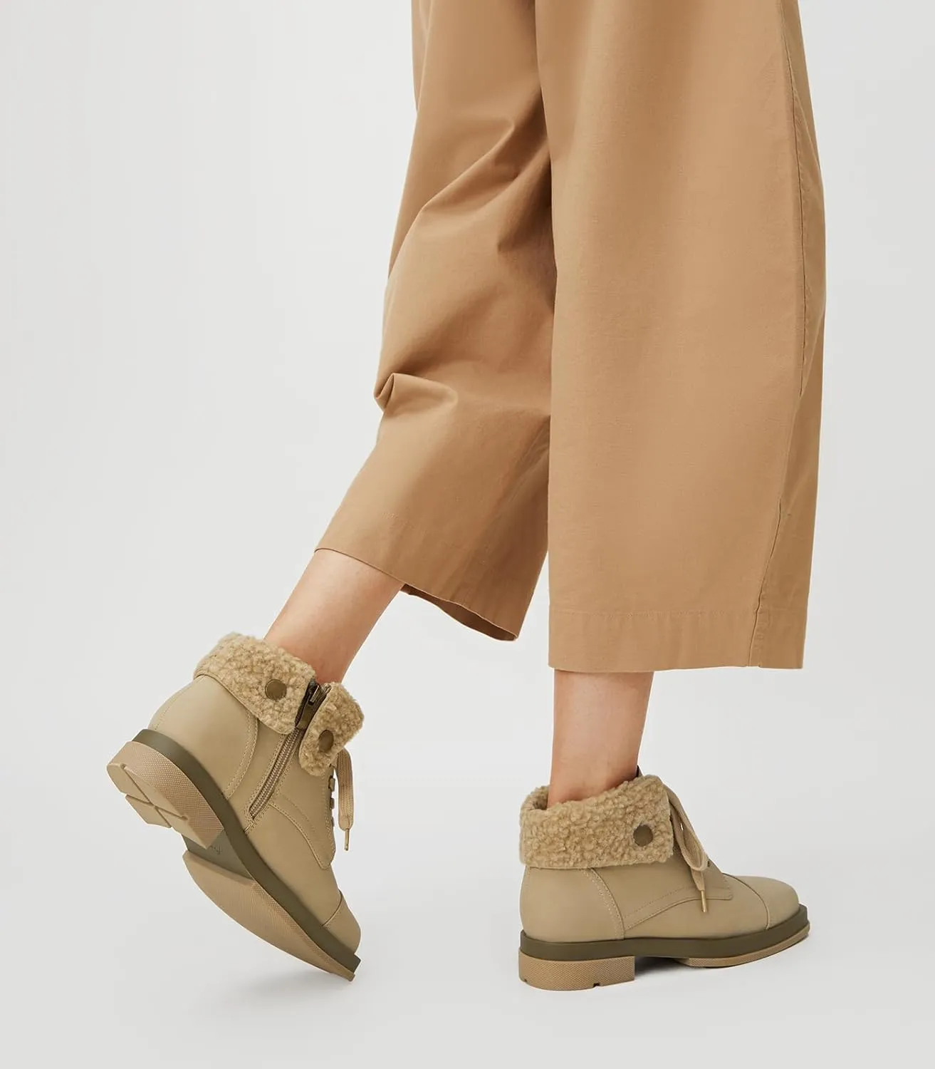 Arromic Winter Warm Fur Lined Ankle Boots for Women Lace Up anti-slip Combat Side Zipper Square Toe Low Heel Booties