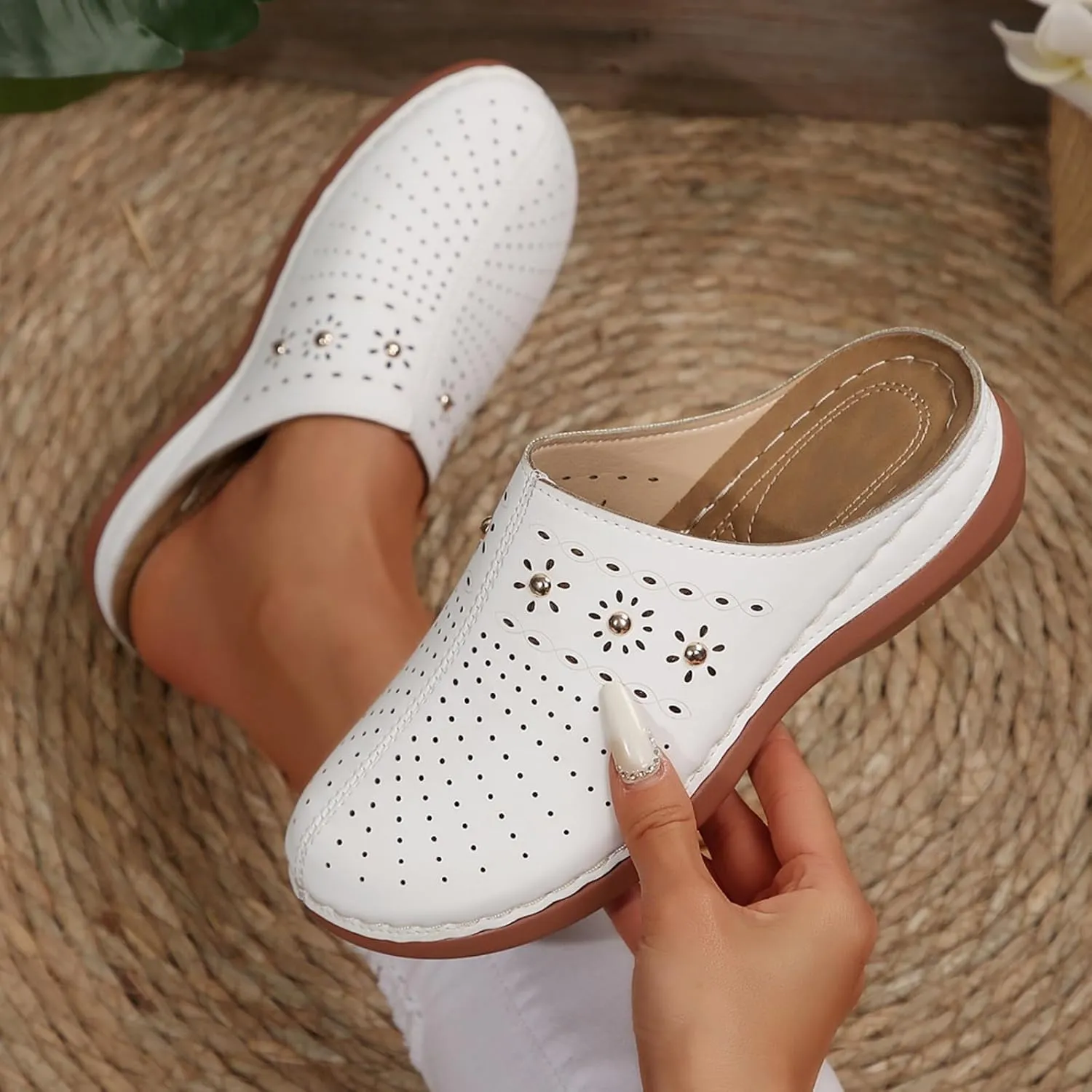 Clogs for Women Mules Slip-On Closed Toe Clog Comfortable Orthopedic Sandals Slingback Soft Cushion Slippers Beach Walking Shoes for Summer Outdoor Casual