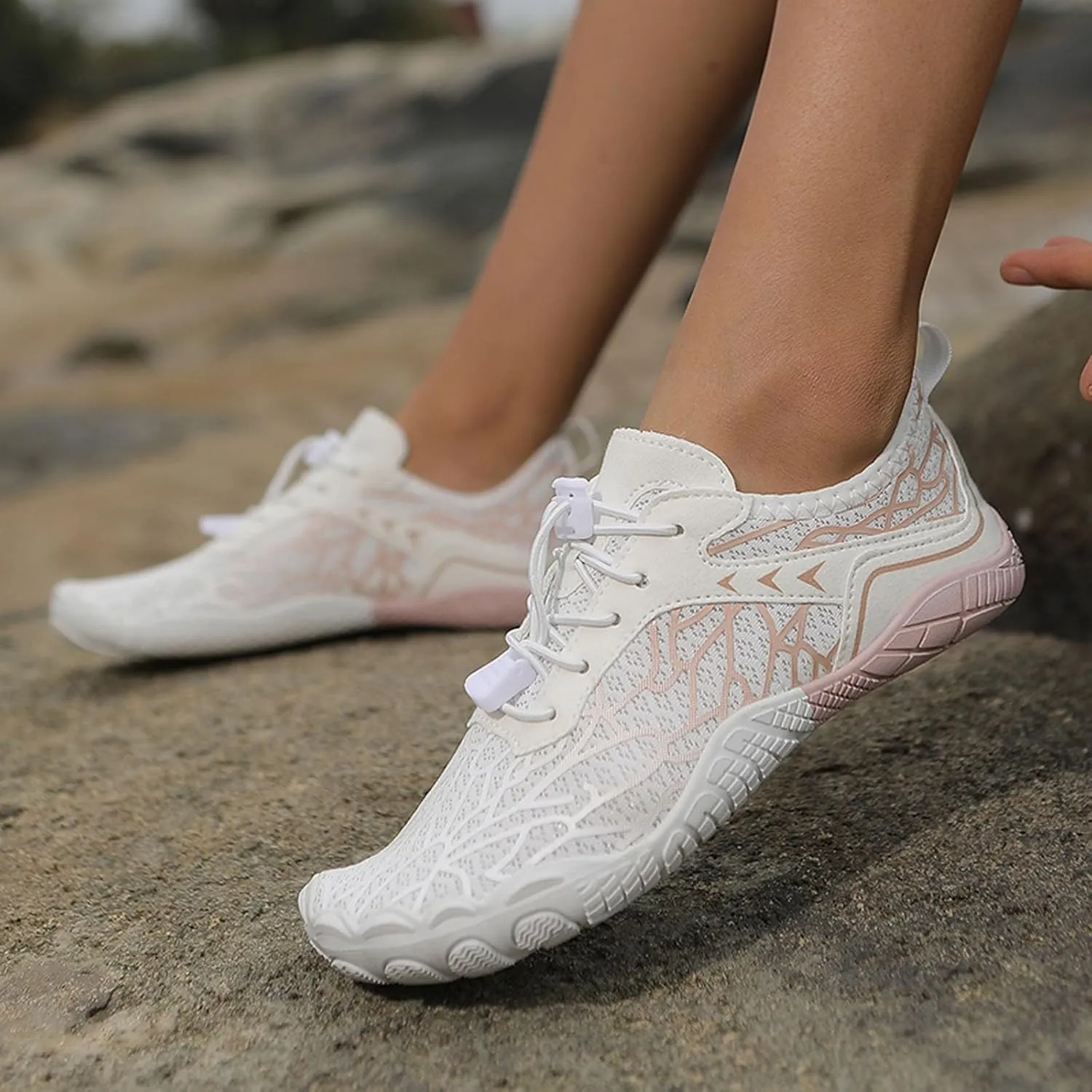 Couples All Seasons Five Finger Water Shoes Swimming Shoes Men and Women Platform Athletic Shoes for Women