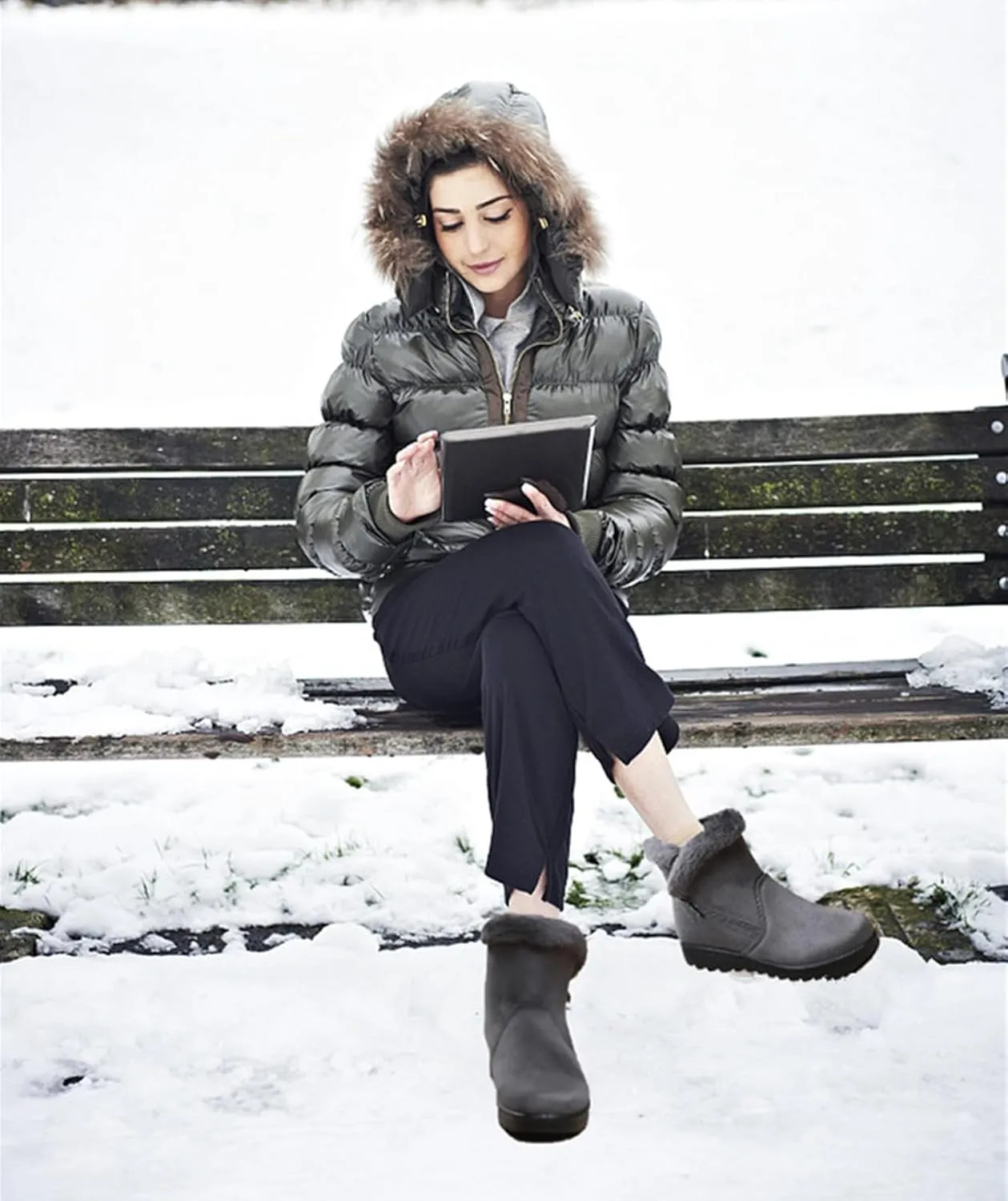 DADAWEN Women's Winter Warm Fur Lined Snow Boots Side Zipper Ankle Boots Outdoor Booties Comfortable Boots for Women