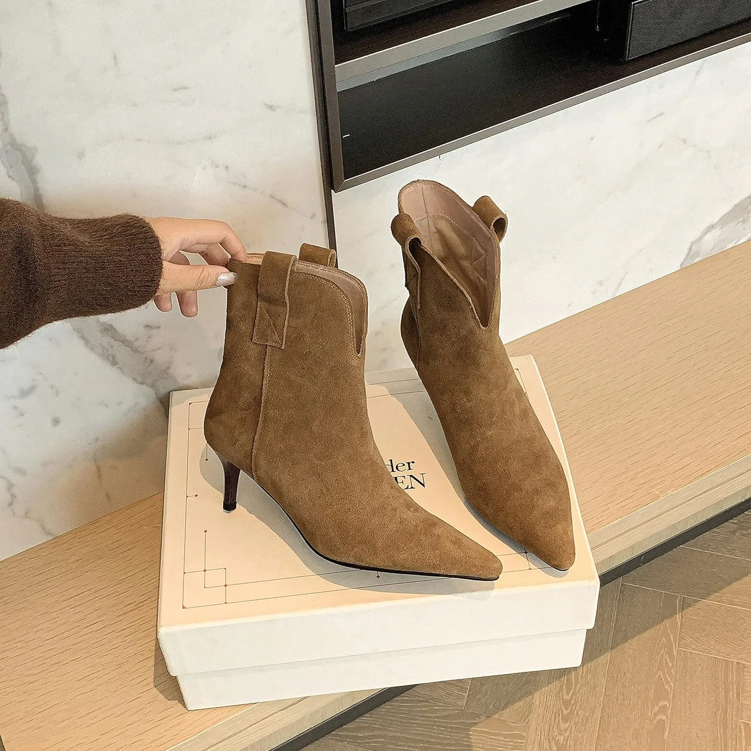 Dance&Style Women's 2.36 Inches Kitten Heels Shoes Leather Suede Ankle Boots Retro Winter Boots
