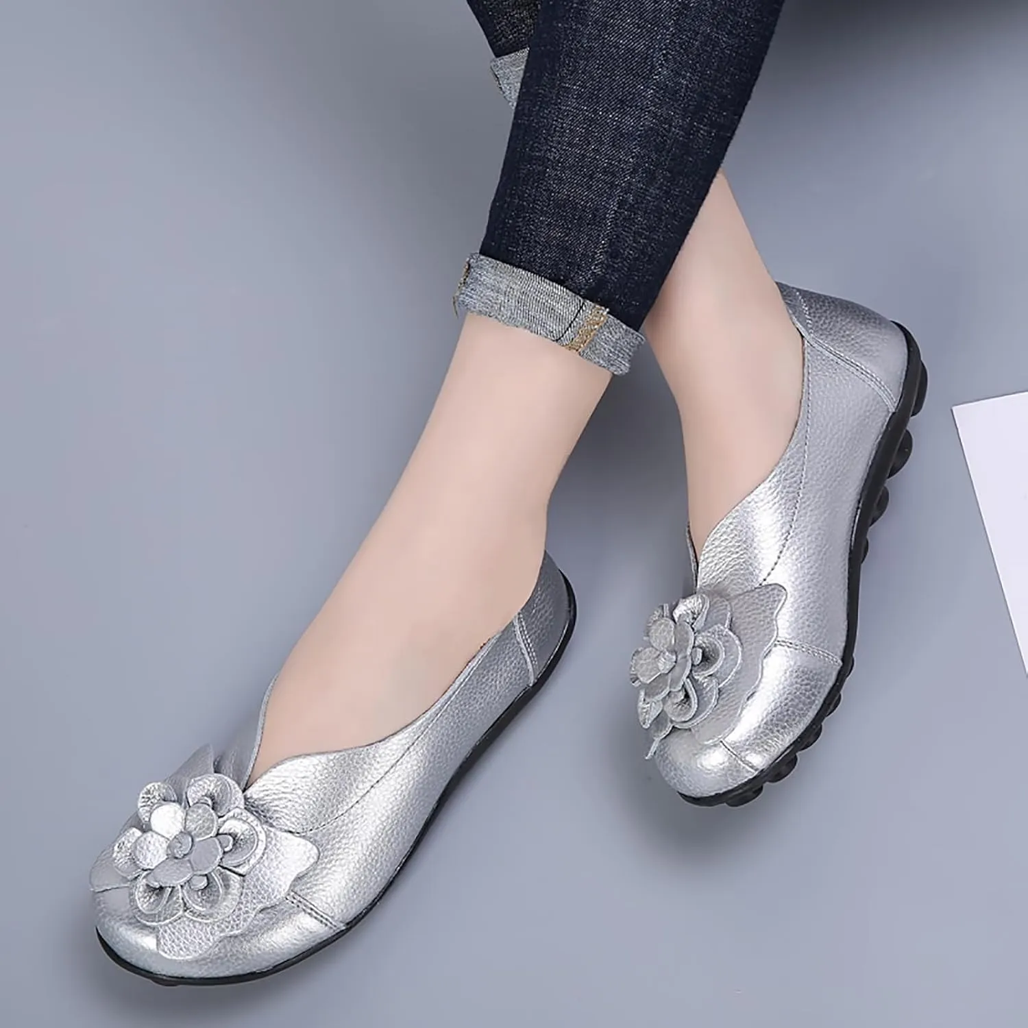Loafers for Women Comfort Flowers Slip on Soft Sole Flat Lightweight Closed Toe Moccasins Driving Flats Casual Work Office Shoes