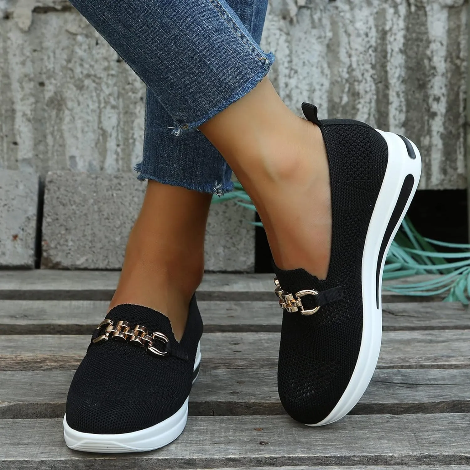 Loafers for Women Low Top Non Slip Shoes Classic Comfort Flat Fashion Sneakers with Metal Decor Ladies Slip On Casual Boat Shoes Mesh Breathable Elastic Tennis Sneakers for Gym Travel Daily Wear