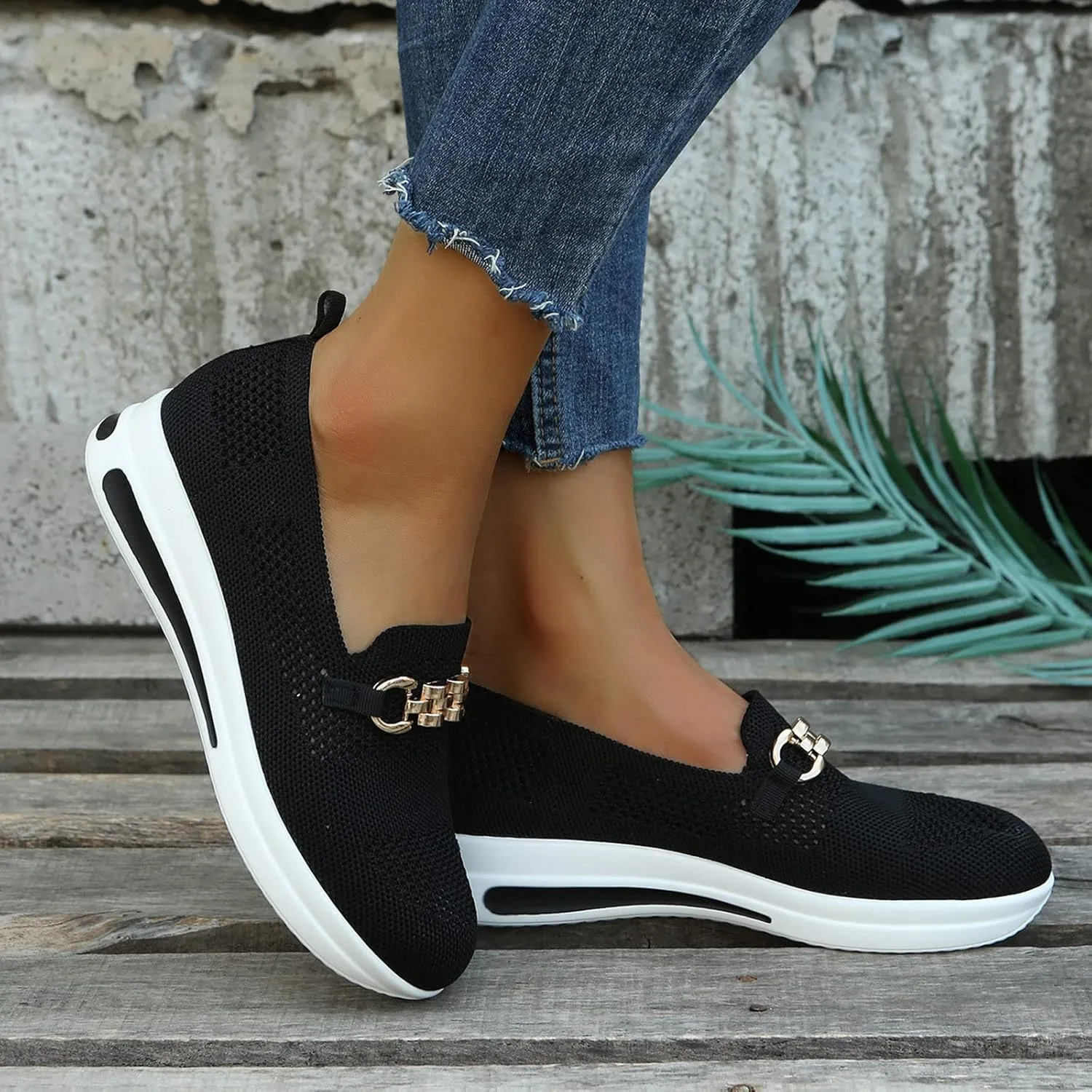Loafers for Women Low Top Non Slip Shoes Classic Comfort Flat Fashion Sneakers with Metal Decor Ladies Slip On Casual Boat Shoes Mesh Breathable Elastic Tennis Sneakers for Gym Travel Daily Wear