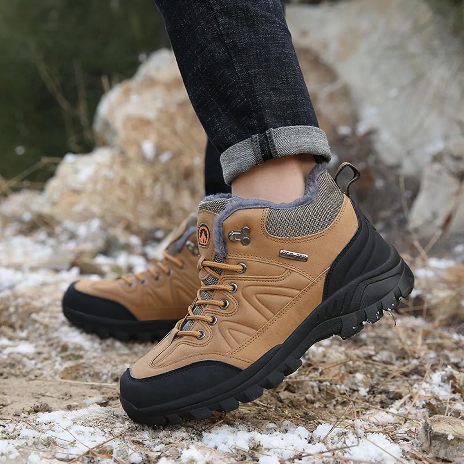 Men Winter Sneakers Outdoor Shoes Padded Warm Cotton Shoes Lightweight Hiking Shoes Large Size Shoes Men Casual Skater Men's