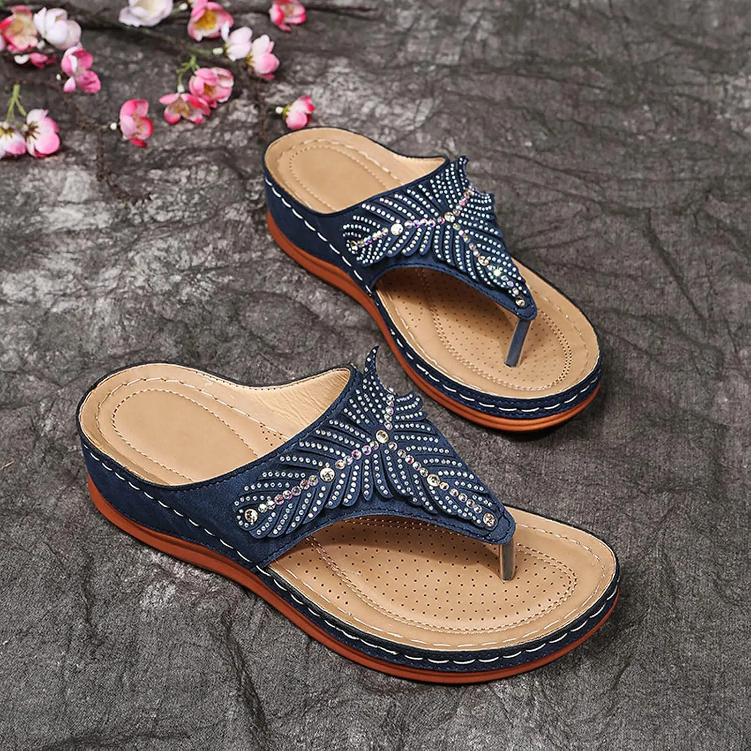 oiangi Rhinestone Wedge Sandals for Women,Summer Fashion Open Toe T Strap Thong Flip Flops Sandals Comfortable Casual Beach Shoes Slippers