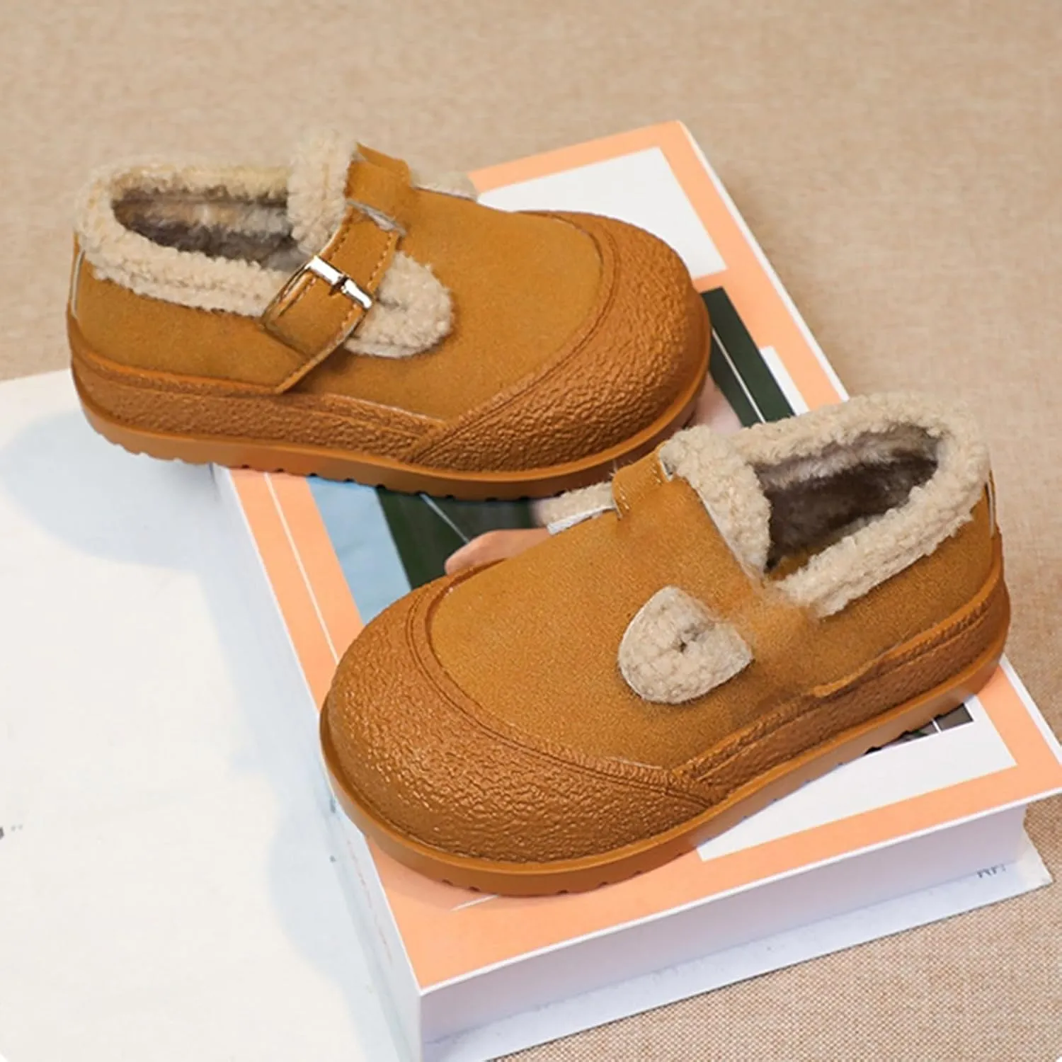 Snow Sneakers for Boys Girls, Suede Platform Warm F𝘂r Lined Fashion Slip-on Comfortable Winter Flat Creature Boots