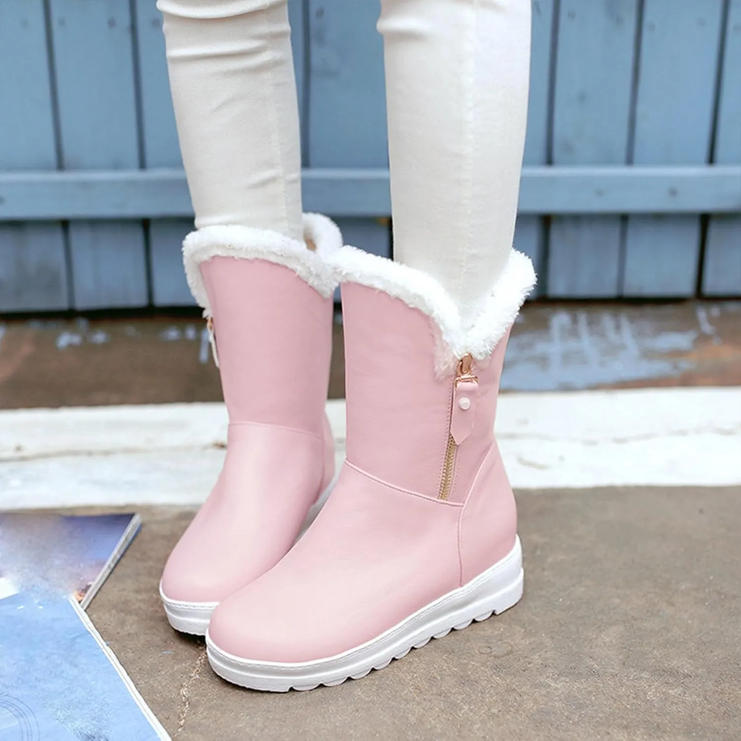 Thick Soled Short Snow Boots, Short Plush Lined Raw Edge Warm Straight Boots V-Neck Fashionable Ankle Boots Waterproof and Non-Slip Women's Winter Boots