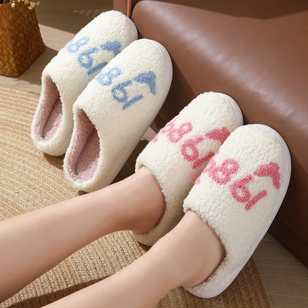 Women Home Slippers Cute Pattern Strawberry Slippers Indoor Outdoor Plaid Shoes Warm Soft Bedroom Shoes Fuzzy Closed Toe Sandals Non Slip House Bedroom Slippers