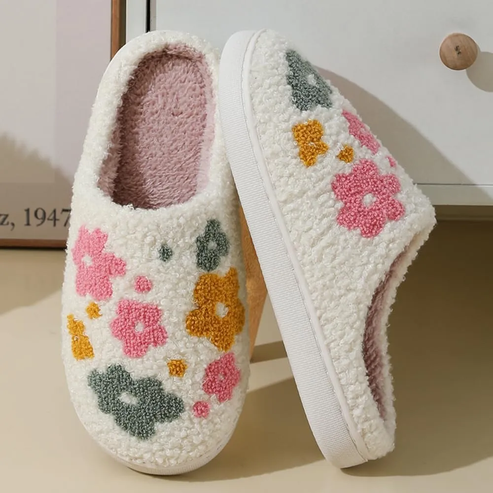 Women Home Slippers Cute Pattern Strawberry Slippers Indoor Outdoor Plaid Shoes Warm Soft Bedroom Shoes Fuzzy Closed Toe Sandals Non Slip House Bedroom Slippers