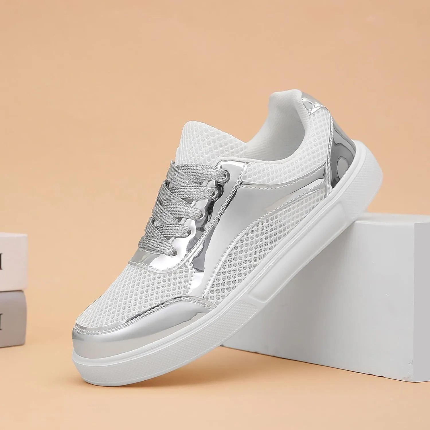 Women Lightweight Slip On Shoes Casual Comfortable Walking Sneakers Canvas Flats Non Slip Breathable Loafers
