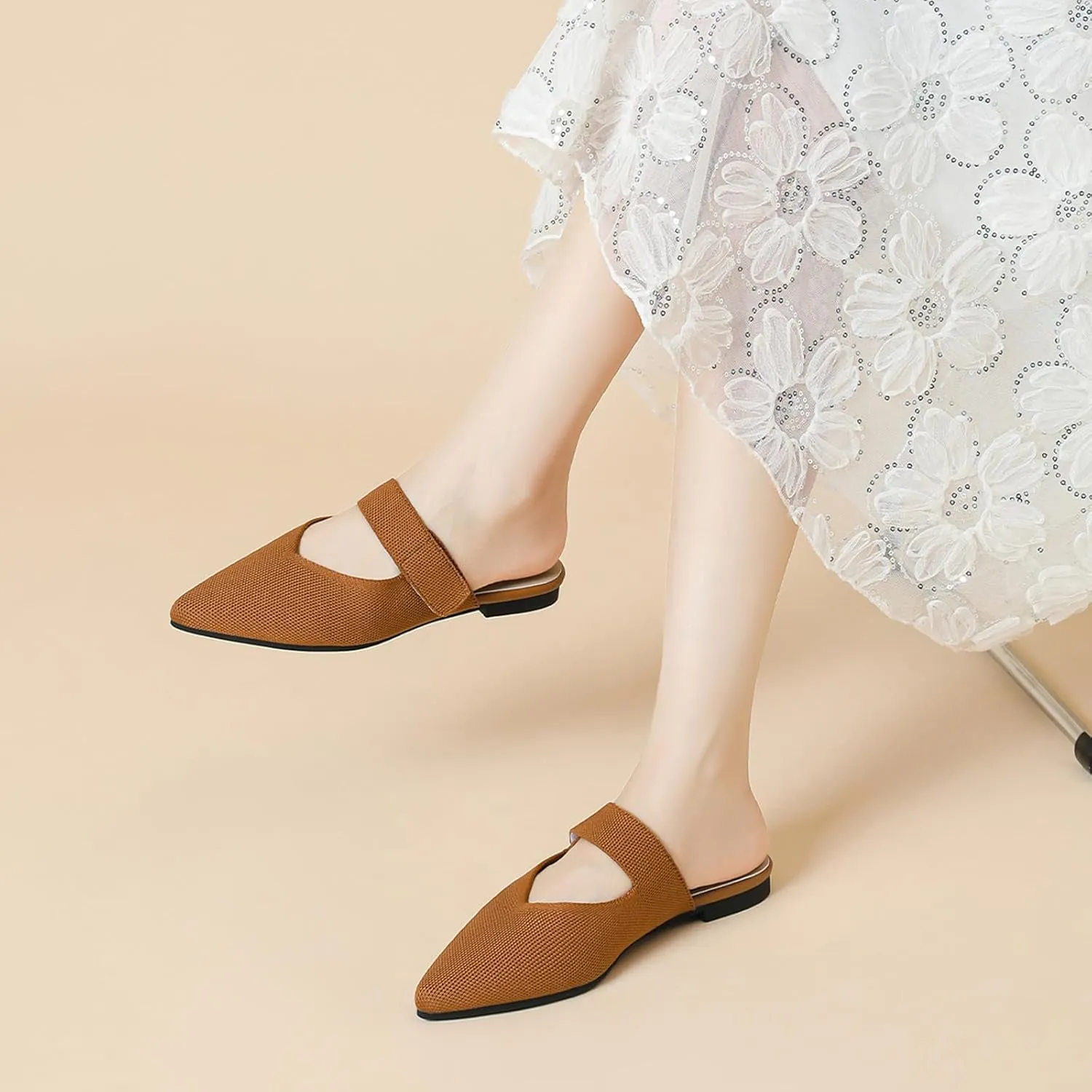 Women's Closed Pointed Toe Knitted Flat Mules Adjustable Hook and Loop Closure Slip On Backless Mule Slides Comfortable Casual Soft Sole Loafers