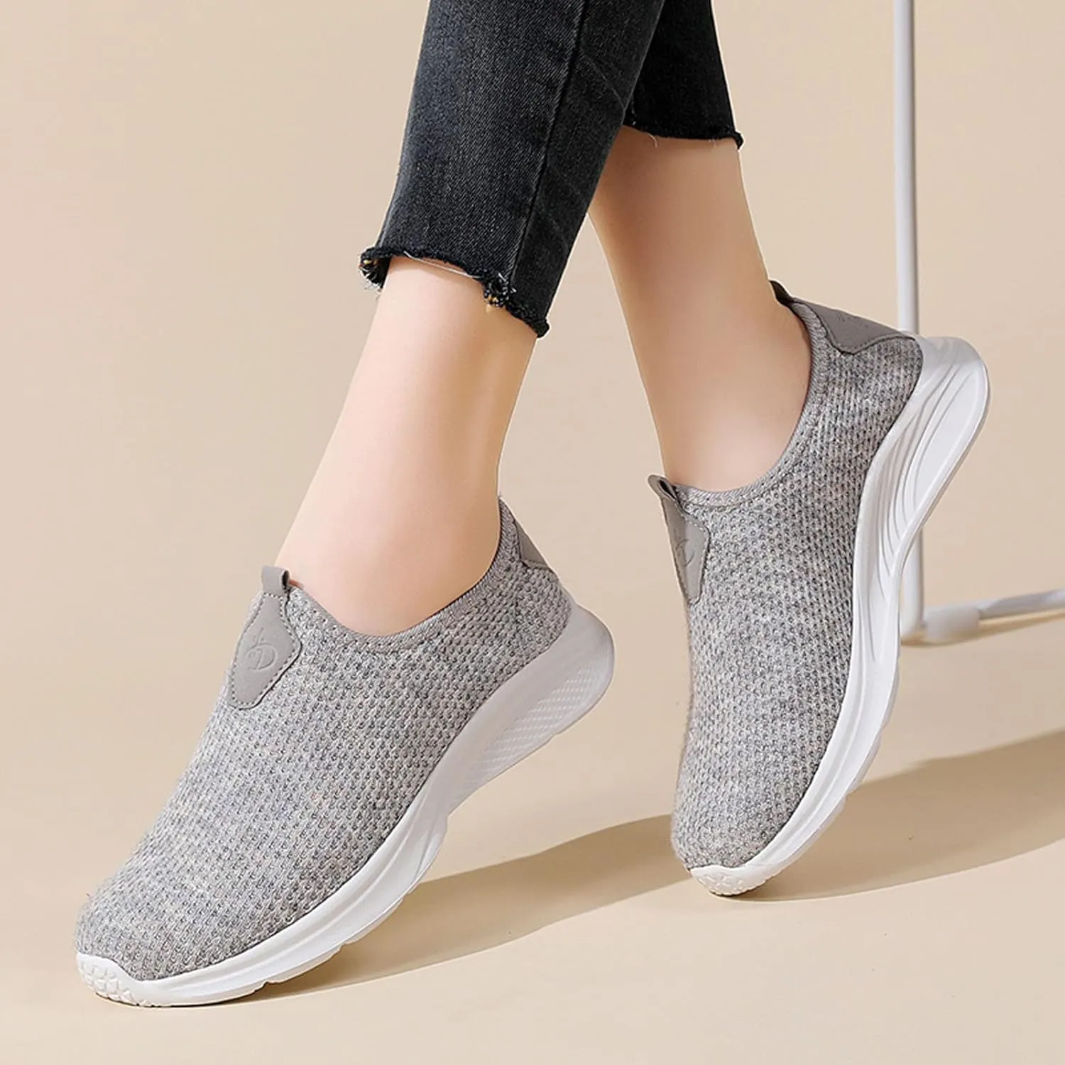 Womens Slip On Walking Shoes Lightweight Breathable Non Slip Non Slip Work Shoes Women High Top Casual Work Shoes Brown Sneakers Steel Toe Tennis Shoe Loafers Dress Shoe