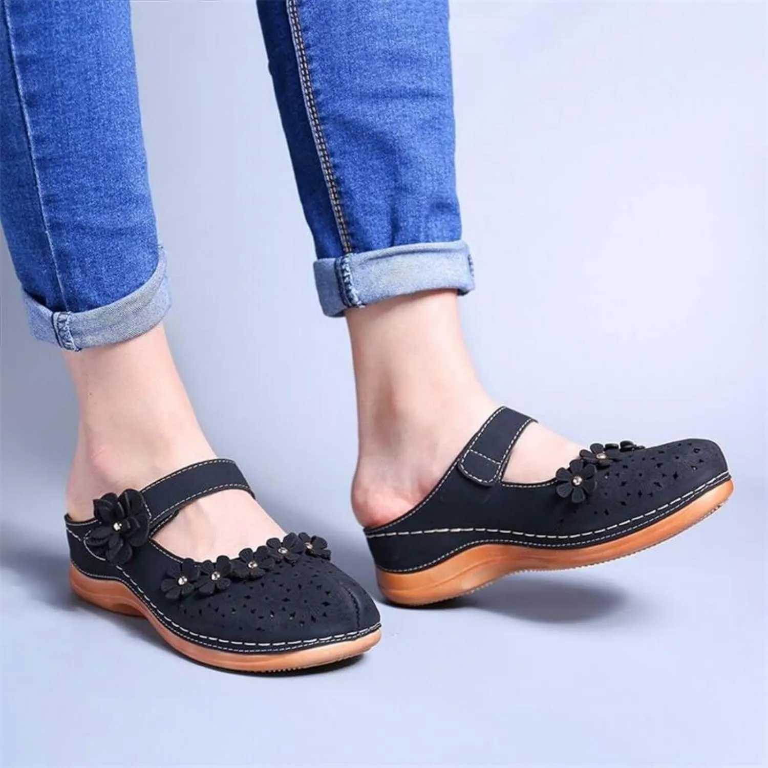 Womens Summer Slipper PU Leather Comfort Mules Outdoor Beach Shoes Vintage Antil Slip Wedge Flowers Sandals Clogs SandalsWidth Mesh Slippers Breathable Walking Sneakers Slip-On Back Mule