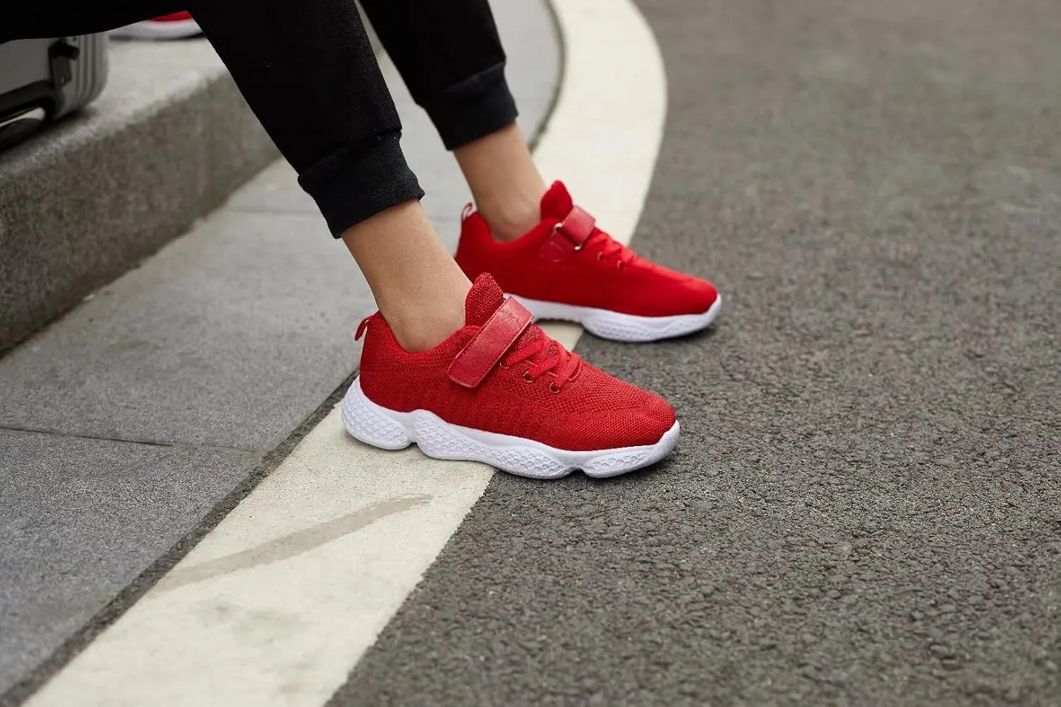 YAVY Unisex-Child Sneakers Tennis Shoes Fashion Running Shoes Lightweight Walking Shoes （Boys/Girls/Little Kid/Big Kid ）